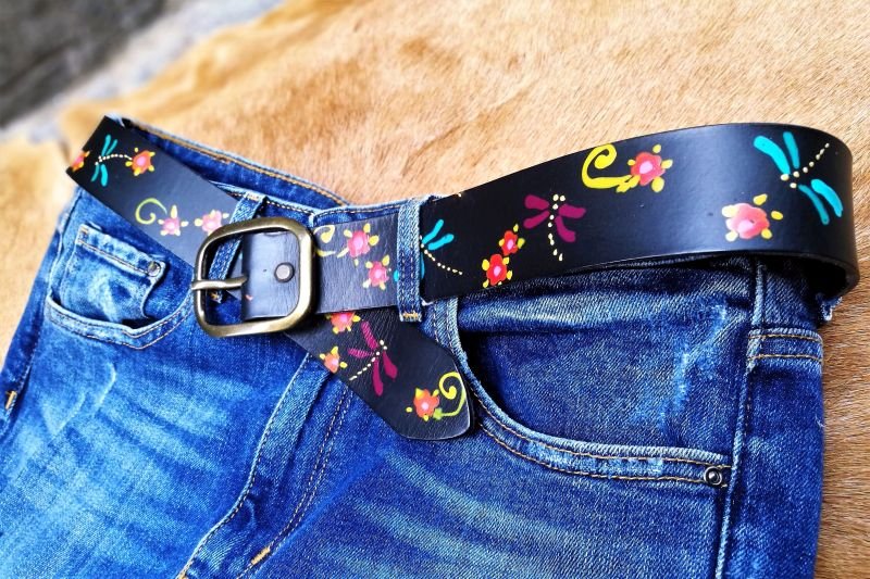 belt black dragonflies drgonflies