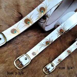 Ceinture blanche à fleurs