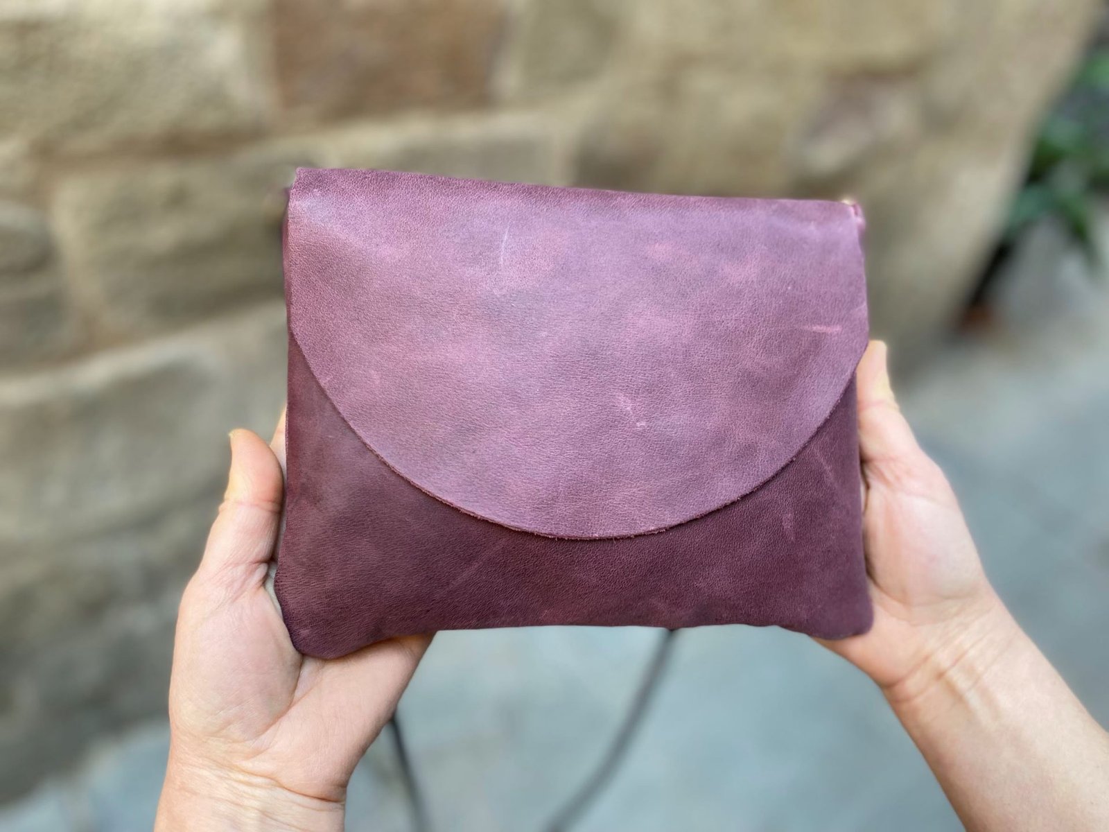 Wine-colored leather bag Bossa de pell color vi - Image 2