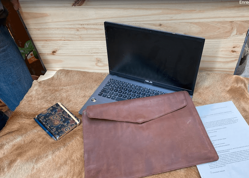 Chestnut brown leather laptop case Leather laptop case