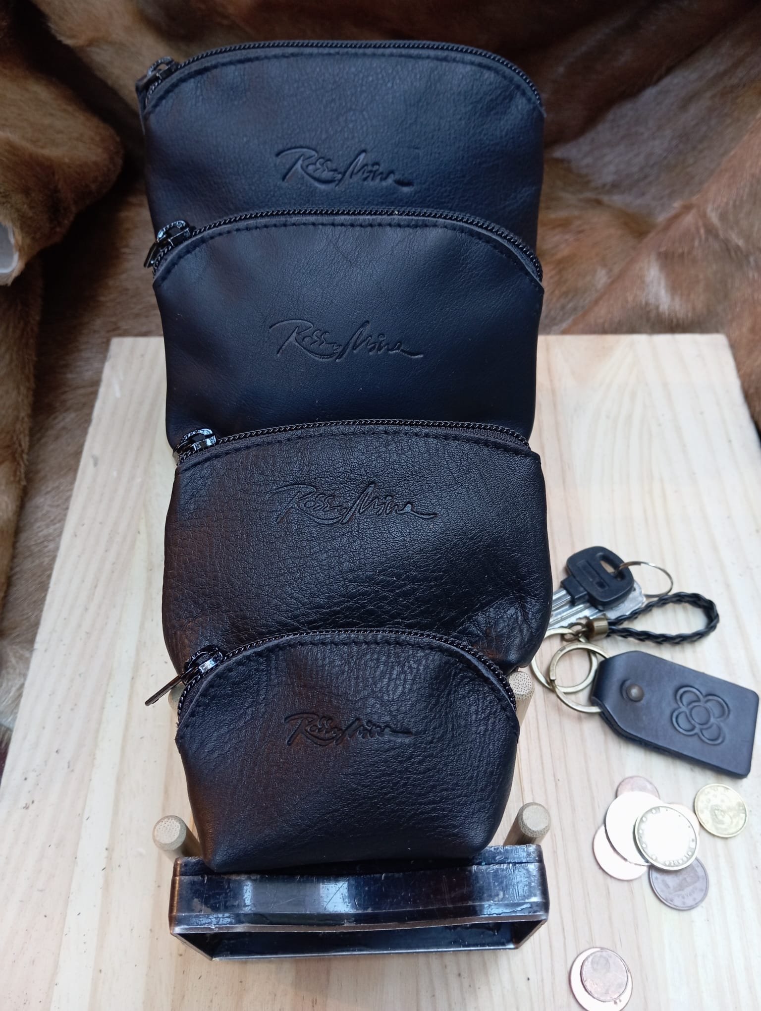 portefeuilles en cuir noir